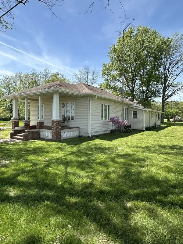 23407 US Highway 51 HWY, Elkville, IL 62932