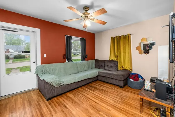 3433 FILLMORE ST, Davenport, IA 52806