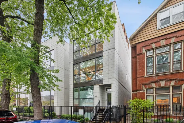 820 N Wood ST #3, Chicago, IL 60622