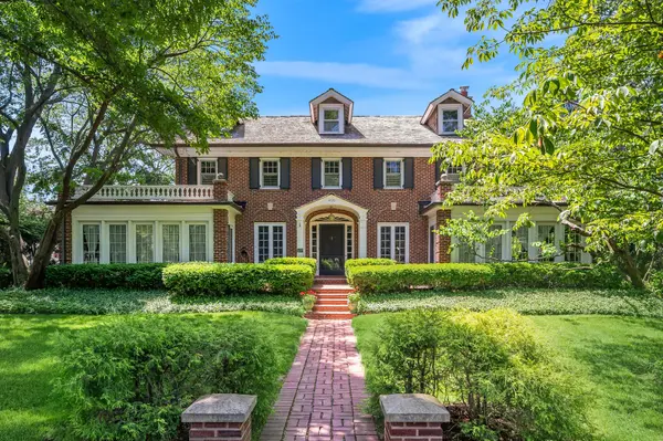 500 Maple ST, Winnetka, IL 60093