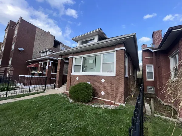 7221 S Bennett AVE, Chicago, IL 60649