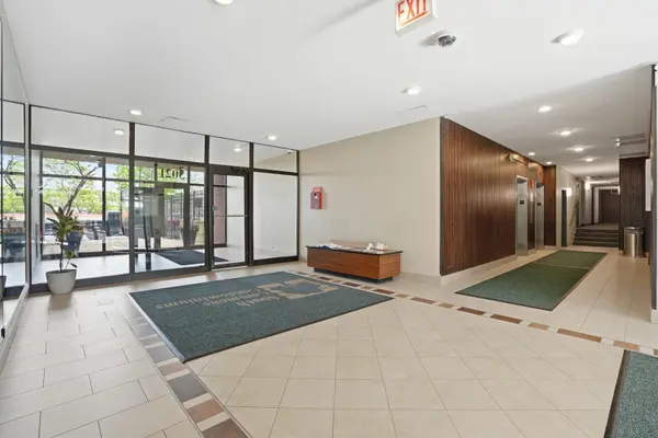 3021 S MICHIGAN AVE #406, Chicago, IL 60616