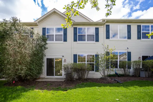 11965 Brunschon LN, Huntley, IL 60142