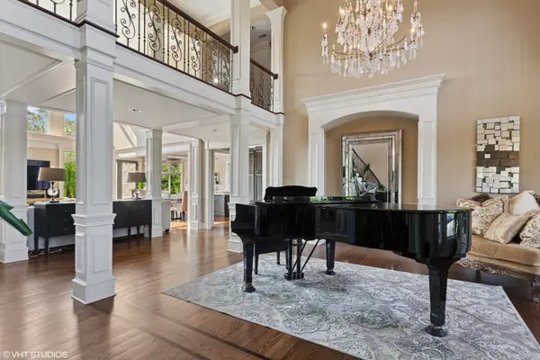 5N195 Dover Hill RD, St. Charles, IL 60175