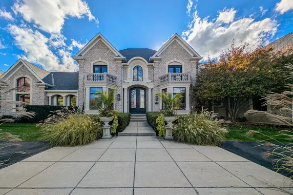 5N195 Dover Hill RD, St. Charles, IL 60175