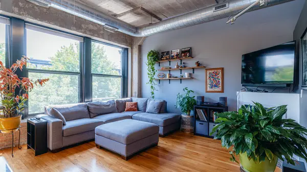 1110 W 15th ST #330, Chicago, IL 60608