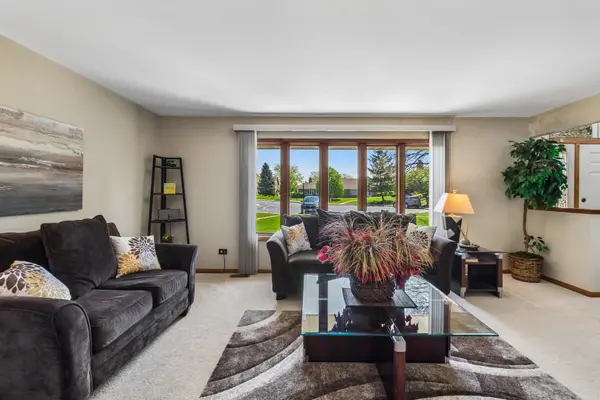 17906 California CT #130, Orland Park, IL 60467