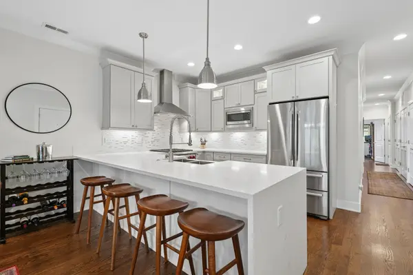 3614 N Damen AVE #2, Chicago, IL 60618
