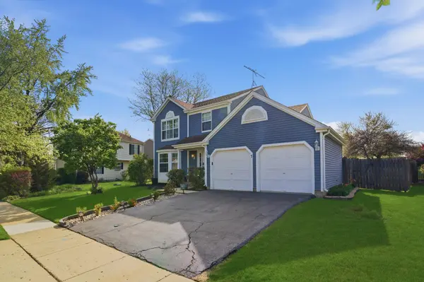 7 Arthur CT, Streamwood, IL 60107