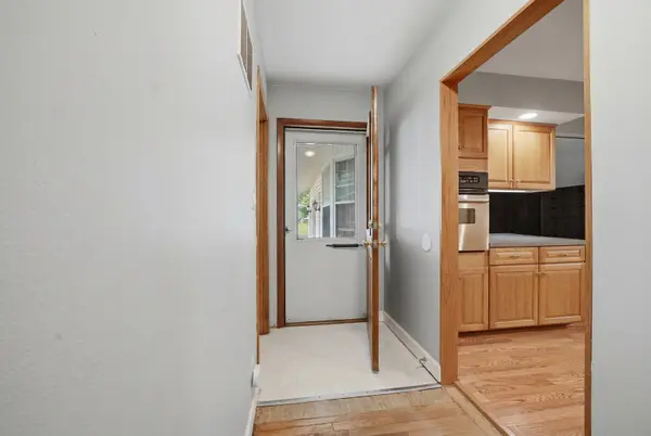 323 E Dresser RD, Dekalb, IL 60115