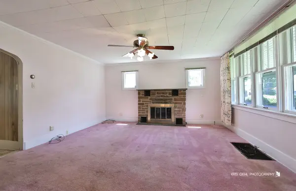 38141 N 4th AVE, Spring Grove, IL 60081