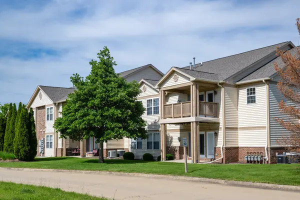 3606 Thornhill DR #0, Champaign, IL 61822