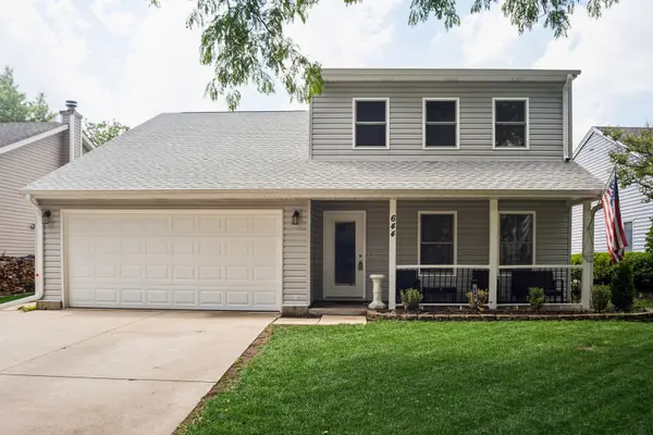 644 Dover DR, Elgin, IL 60120