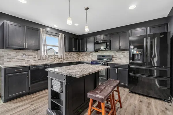 1902 Wildspring Pkwy, Joliet, IL 60431