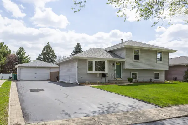 2906 Warren Dorris DR, Joliet, IL 60435