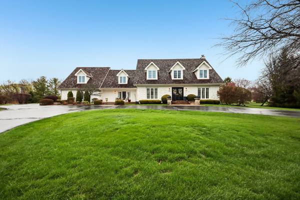 1980 Clover DR, Inverness, IL 60067