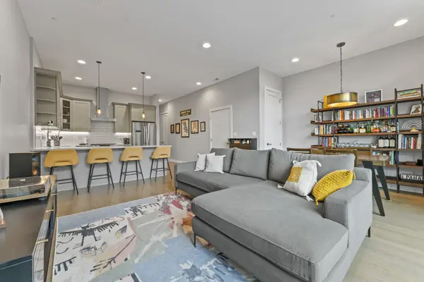 2733 W Hirsch ST #2E, Chicago, IL 60622