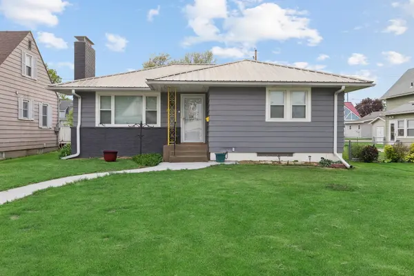2408 Chancy ST, Clinton, IA 52732