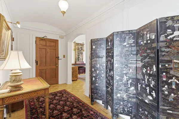 2912 N Commonwealth AVE #8D, Chicago, IL 60657