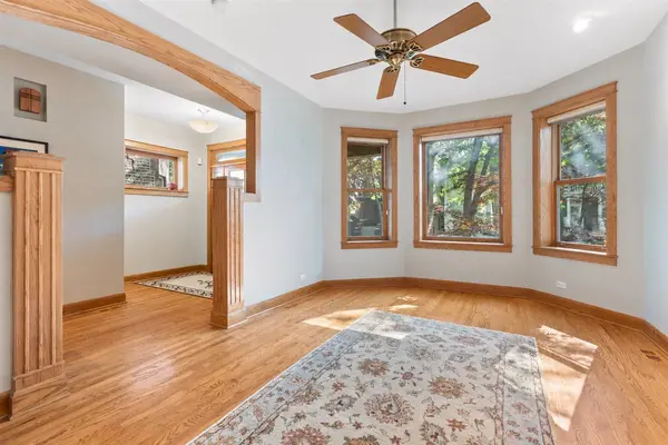 4724 N Artesian AVE, Chicago, IL 60625