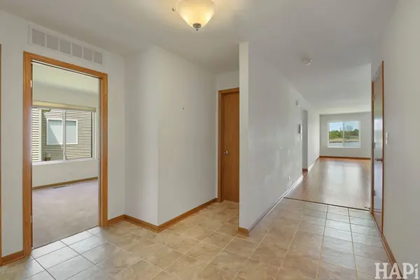 769 Beethoven ST, Volo, IL 60073