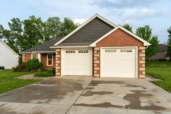 1503 Champions DR, Marion, IL 62959