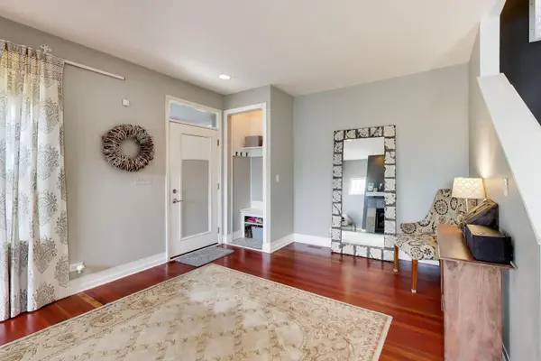 2533 S STARK ST, Chicago, IL 60608