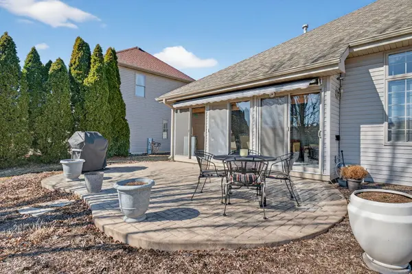 26525 S Lyndsay DR, Channahon, IL 60410