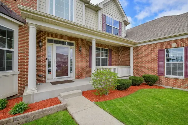 2393 Bryn Mawr LN, Crystal Lake, IL 60014