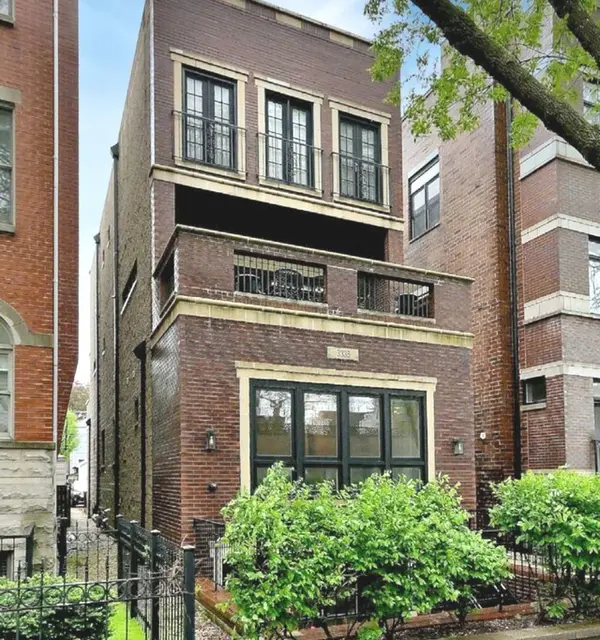 3338 N DAMEN AVE #1, Chicago, IL 60618