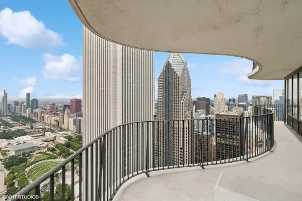 225 N Columbus DR #6301, Chicago, IL 60601