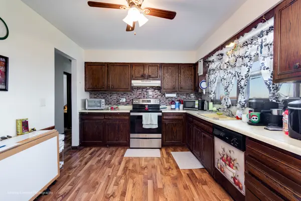 40W815 Big Timber RD, Hampshire, IL 60140