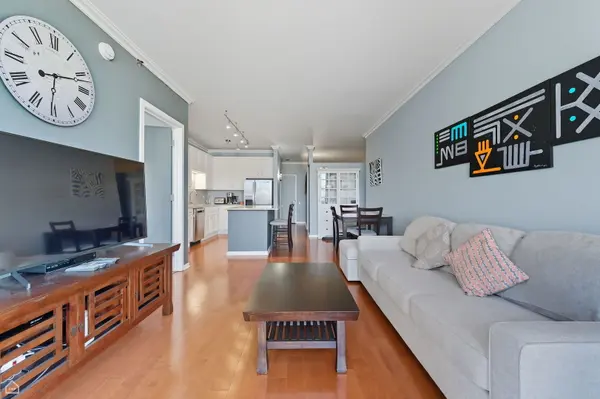 210 S Desplaines ST #807, Chicago, IL 60661