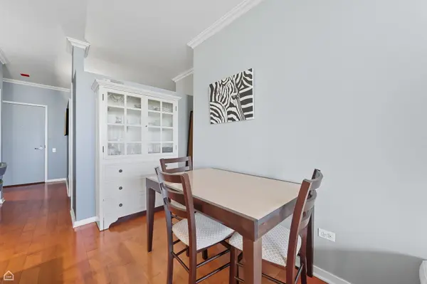 210 S Desplaines ST #807, Chicago, IL 60661