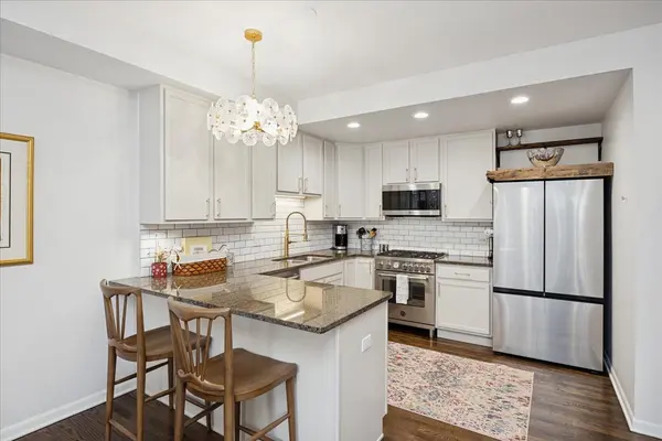 2509 N Milwaukee AVE #1S, Chicago, IL 60647