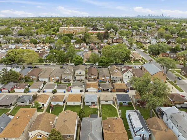 3416 N Oriole AVE, Chicago, IL 60634