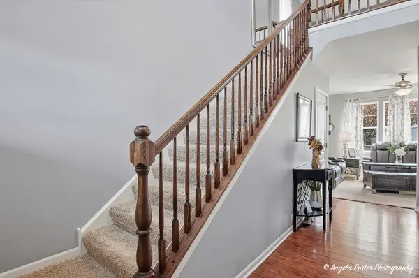 1417 Newport CIR, Pingree Grove, IL 60140