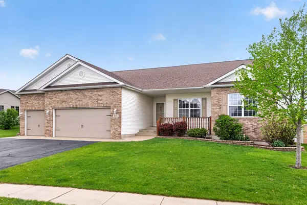 676 Persimmon ST, Dekalb, IL 60115