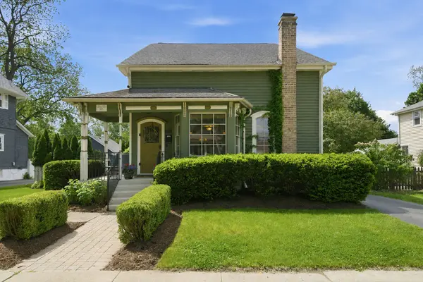 715 Oregon AVE, West Dundee, IL 60118