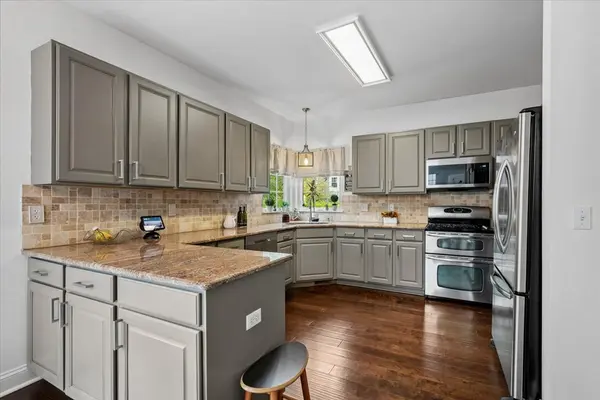 29675 N Environ CIR, Lake Bluff, IL 60044