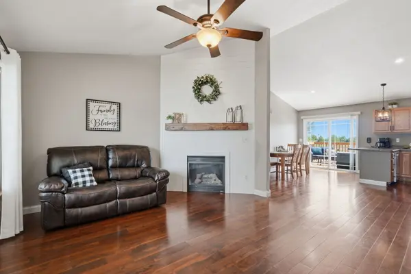 6226 Palmetto CIR, Cedar Rapids, IA 52404