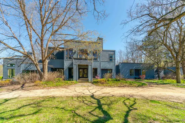 18212 Oak Grove RD, Harvard, IL 60033