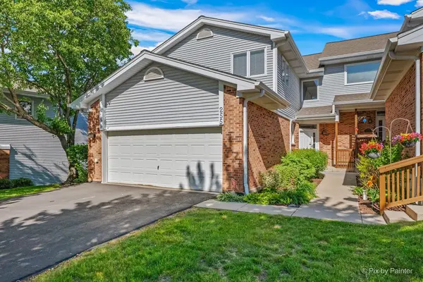 255 Charlotte CT, Cary, IL 60013