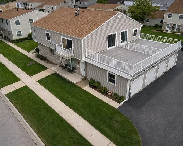 7602 159th PL #19, Tinley Park, IL 60477