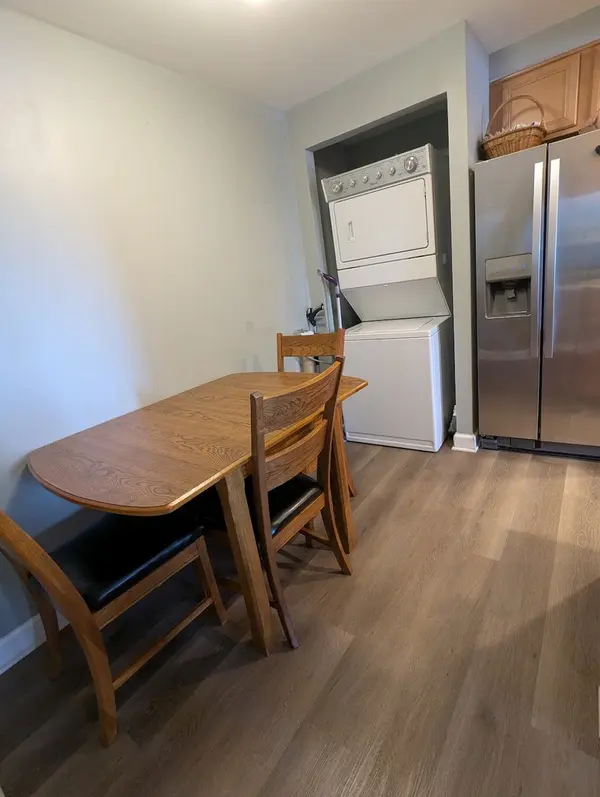 6340 AMERICANA DR #210, Willowbrook, IL 60527