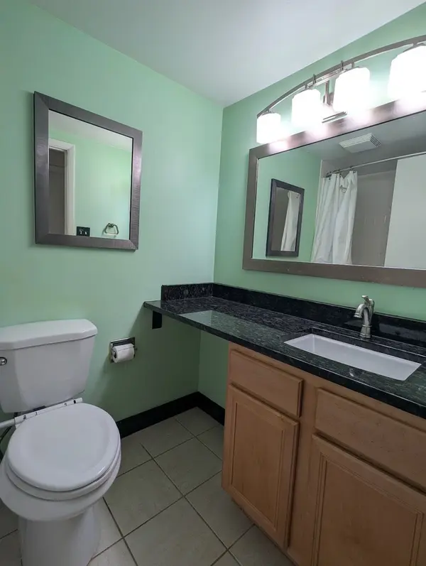 6340 AMERICANA DR #210, Willowbrook, IL 60527
