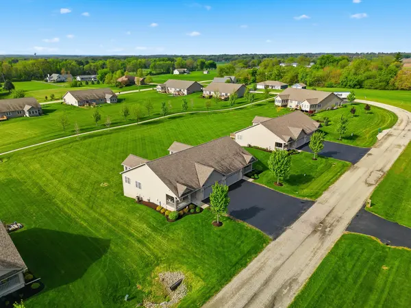 723 Yingling DR, Dixon, IL 61021