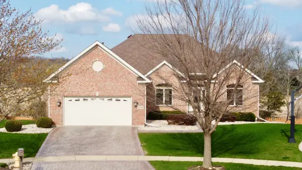 1118 Beachwood CT,  Antioch,  IL 60002