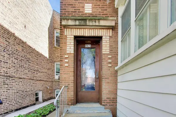 4925 N TROY ST, Chicago, IL 60625