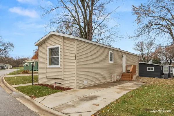1101 Richard RD, Elgin, IL 60123
